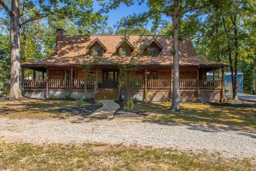 1110 Oak Acres, Bryant