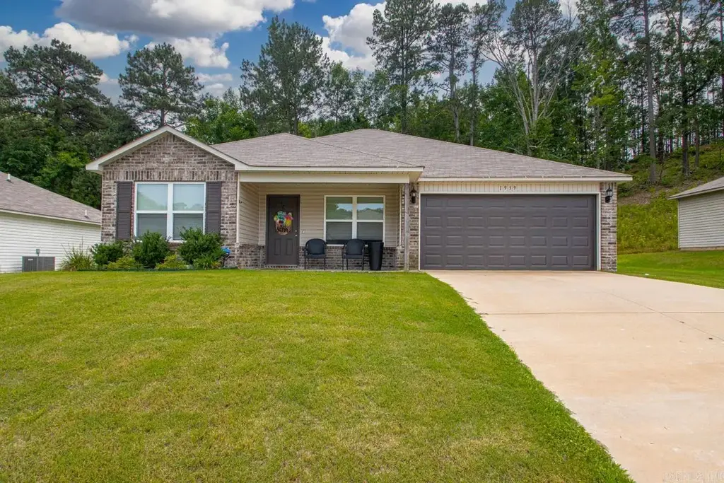 1939 Auburn Hills Drive, Benton