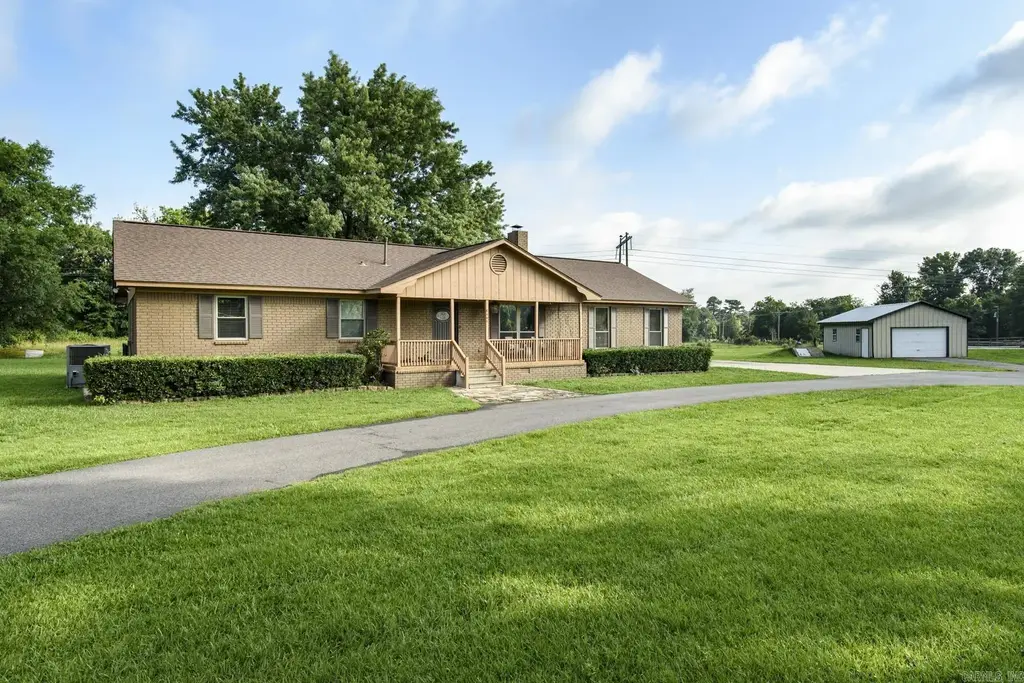 8409 Carrie Drive, Benton