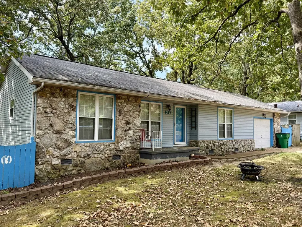 107 E Church St, Horseshoe Bend