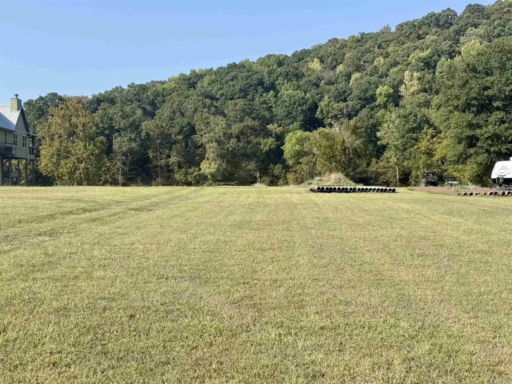 332 Tranquil Ln, Glenwood