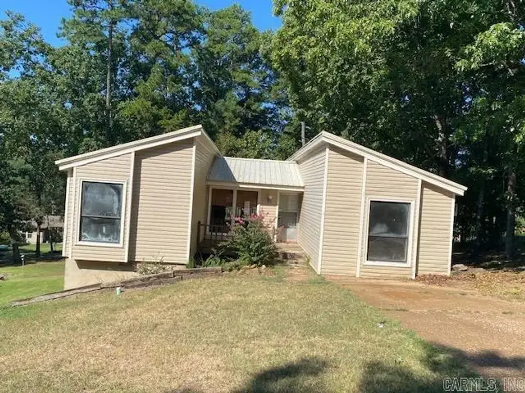 102 Dunn Hollow Drive, Fairfield Bay