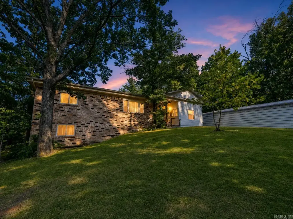134 Stonehurst Road, Hot Springs