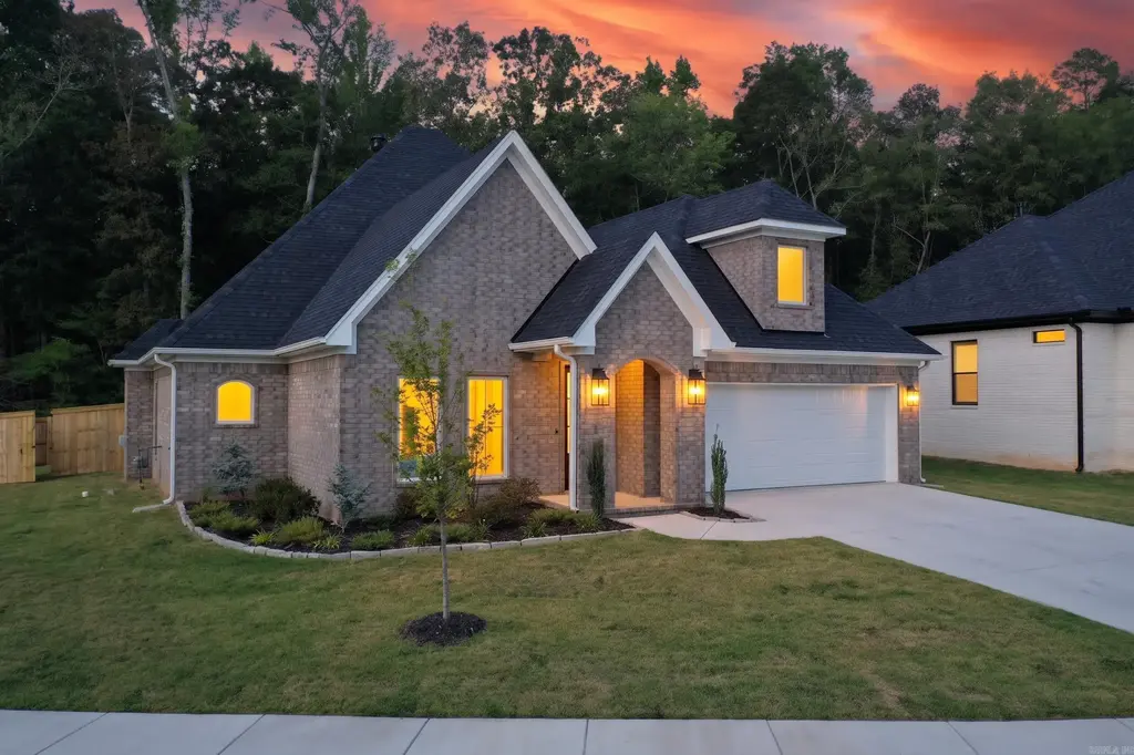 7166 Moonview Place, Benton