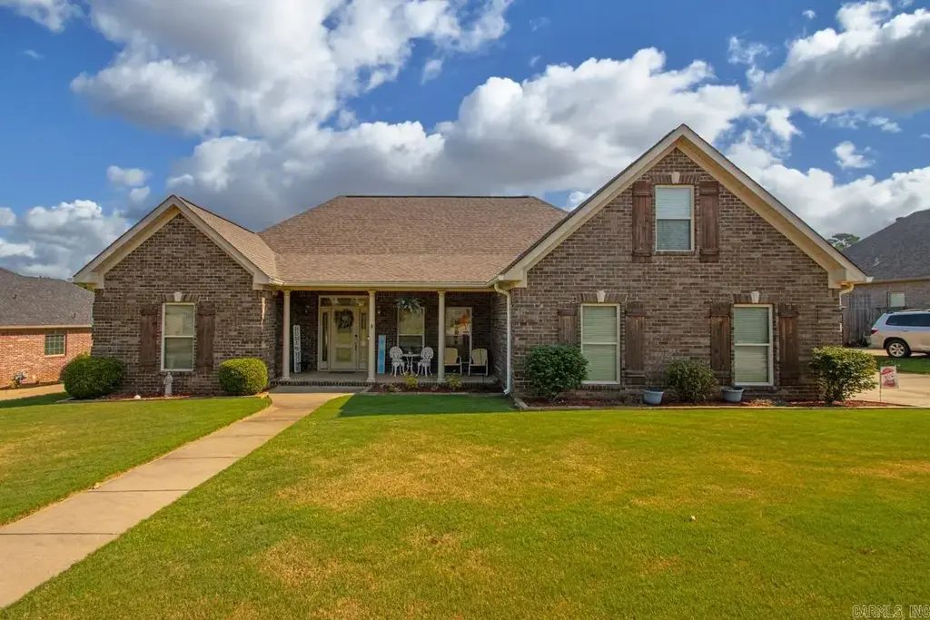 1308 Nature Way Dr, Benton