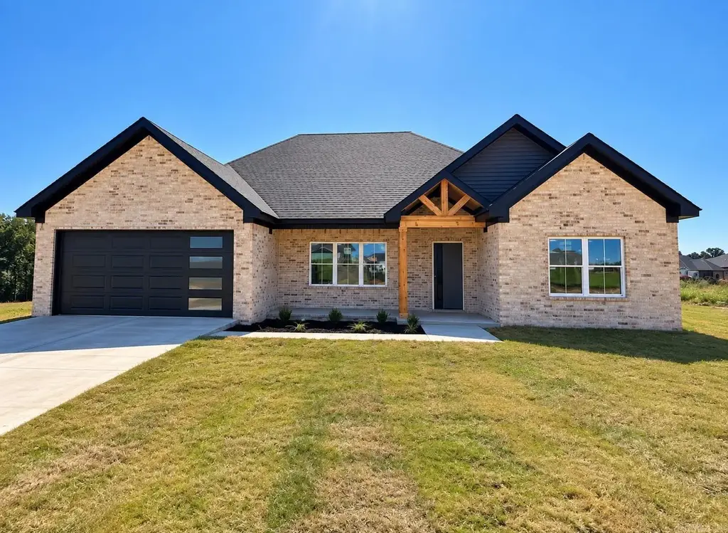 134 Michael Drive, Beebe