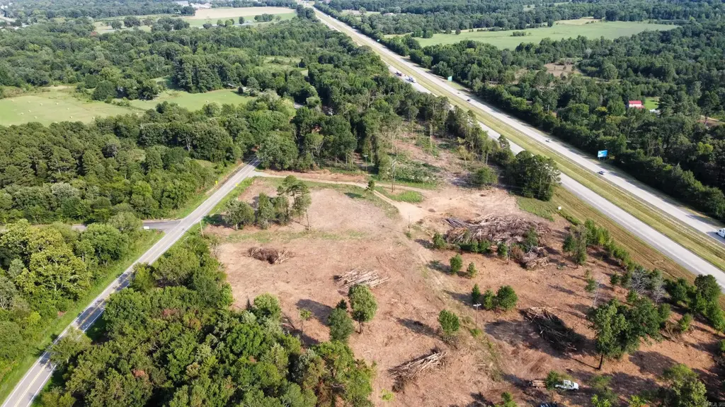 Highway 352, Clarksville