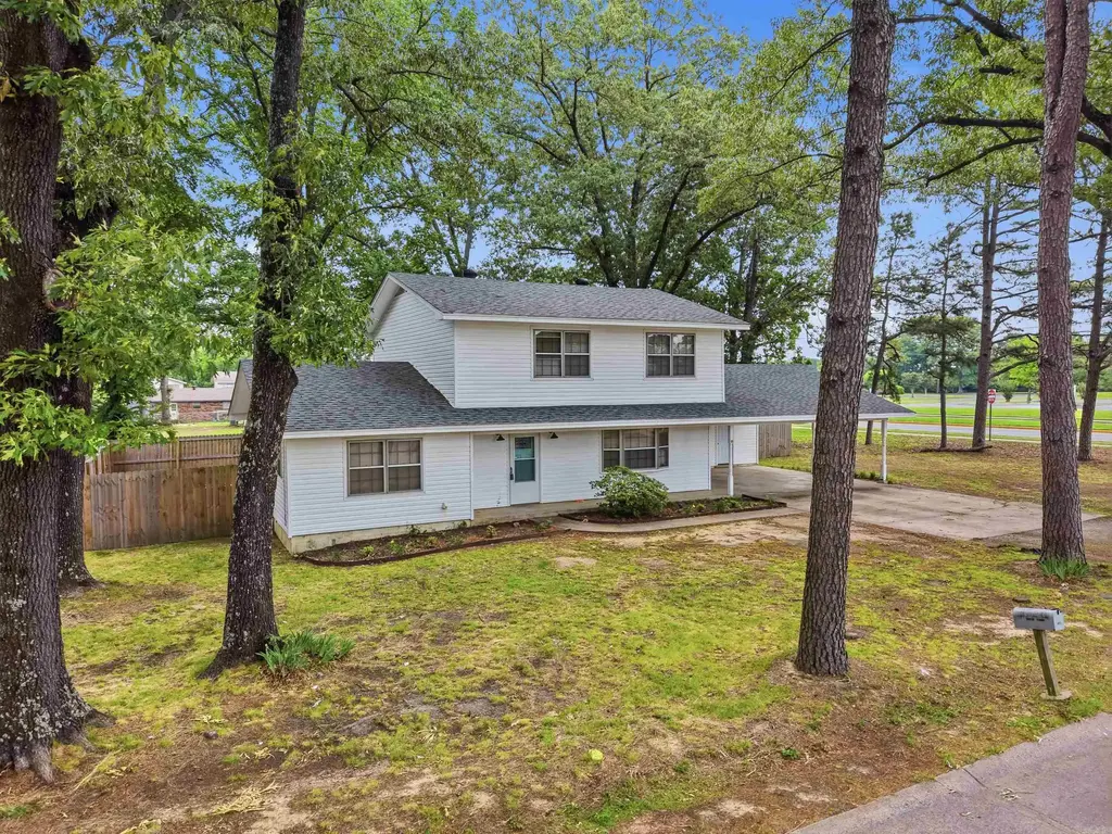 710 Clara Drive, Conway