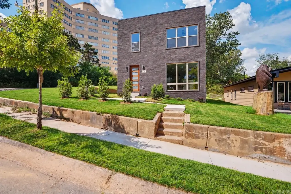 2324 S Rock, Little Rock