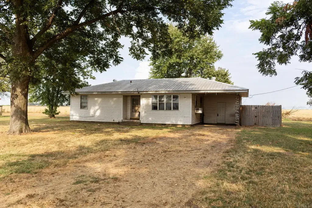 3955 Highway 139, Monette