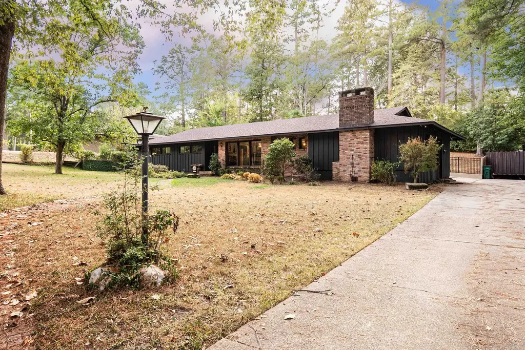 2508 Forest Lawn Dr, El Dorado