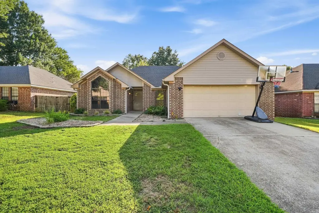 2420 Morse, Conway