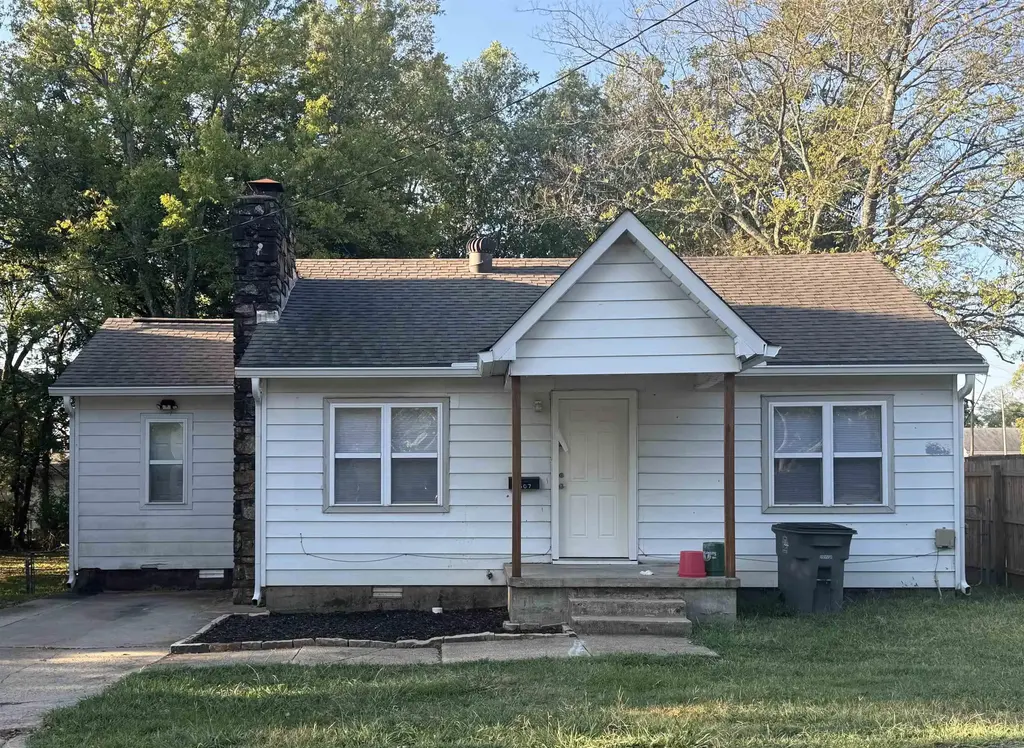 1607 St Louis, Hot Springs