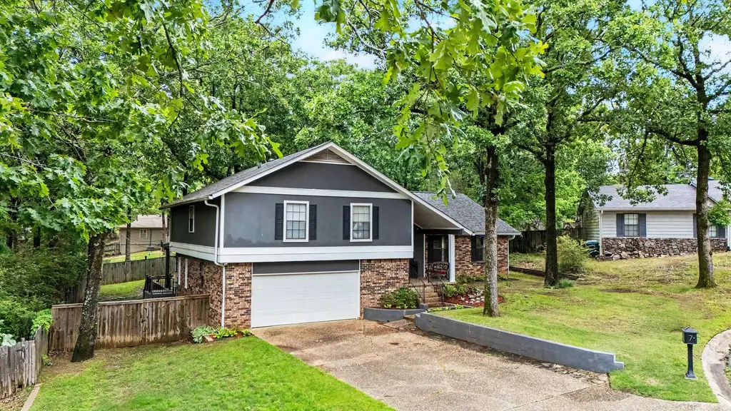 7 Amber Court, Little Rock