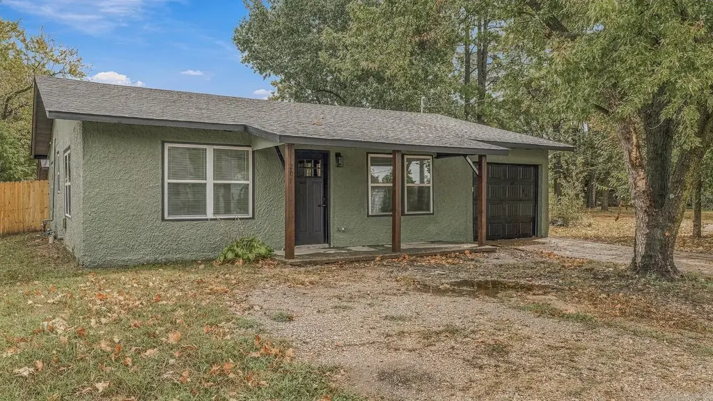 207 S 14th Avenue, Paragould