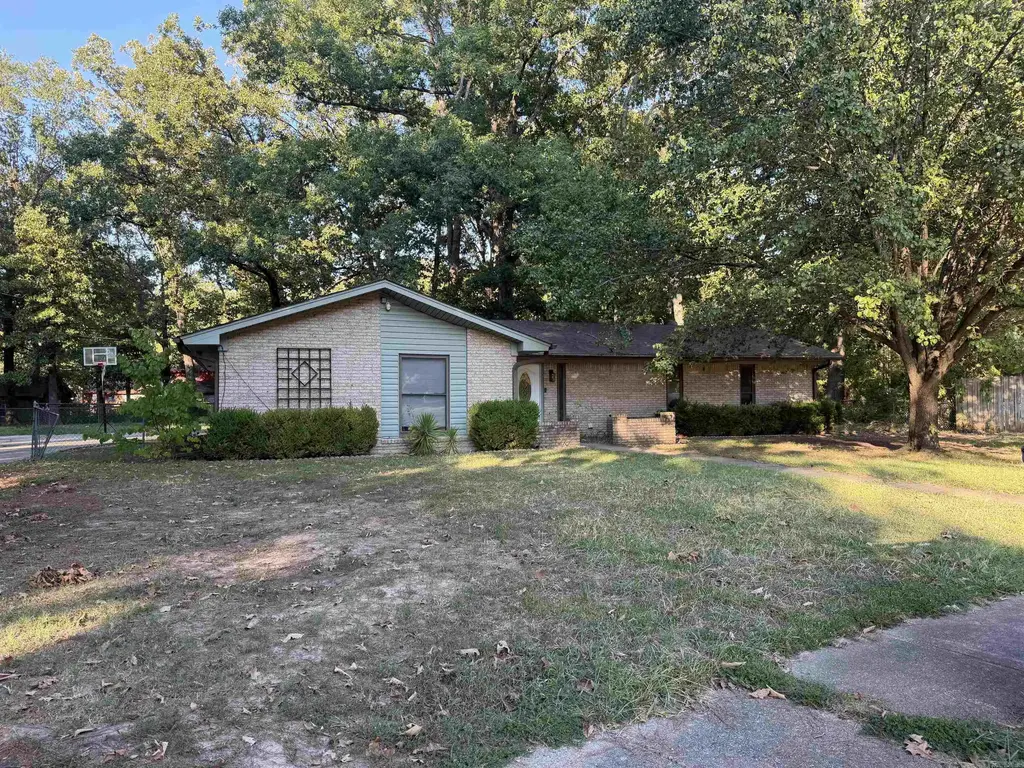 6801 White Oak Cove, White Hall