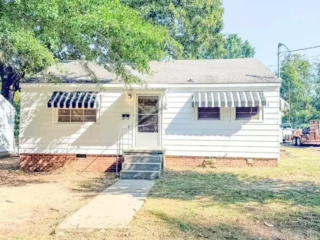 1528 Monroe & 1024 Roosevelt Street, Malvern