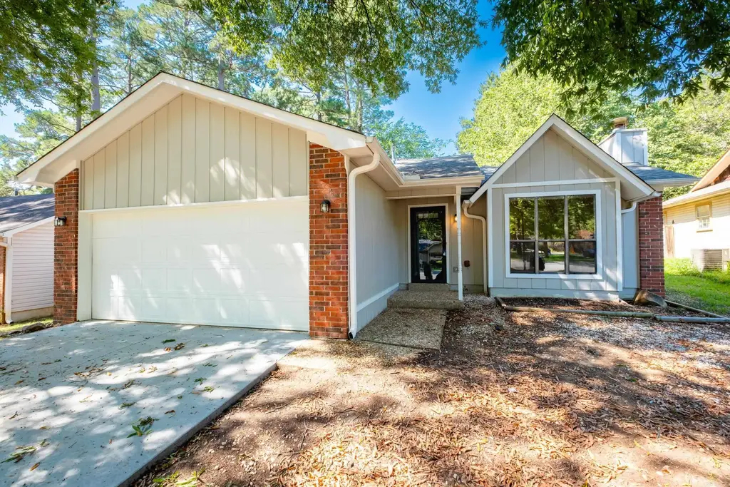5 Smoking Oaks Drive, Maumelle