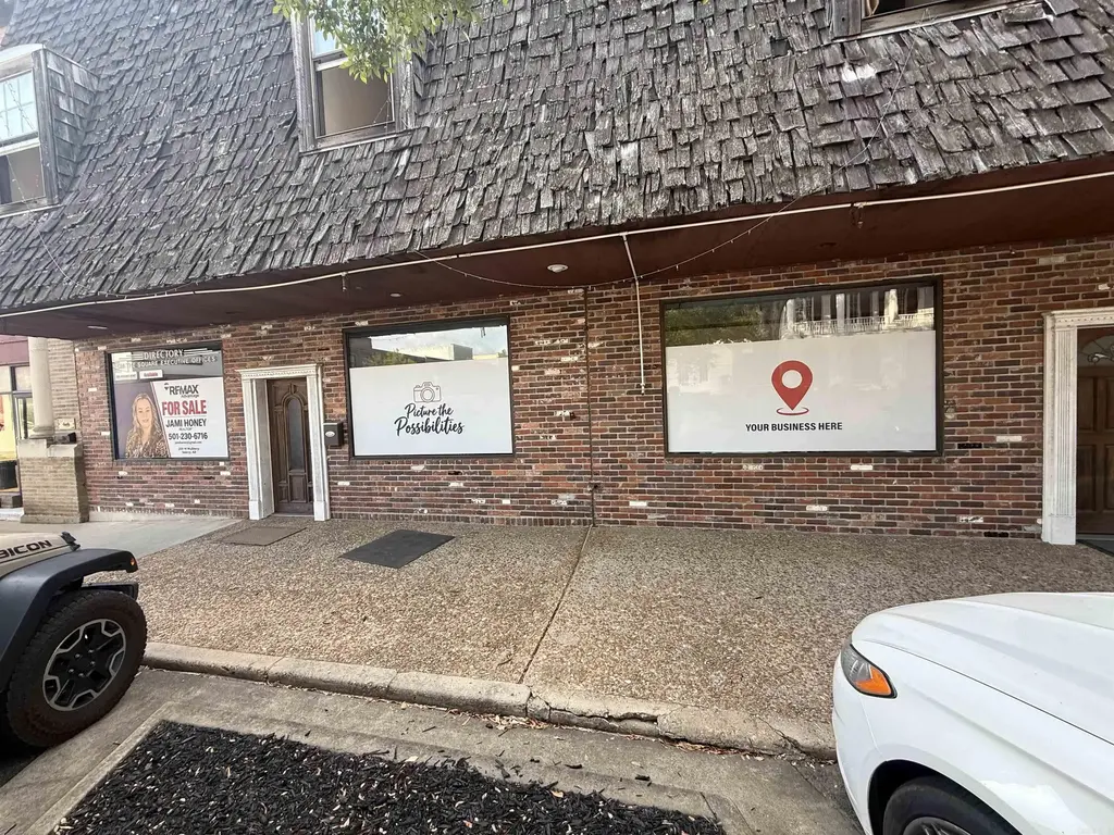 303 & 305 N Spruce Street, Searcy