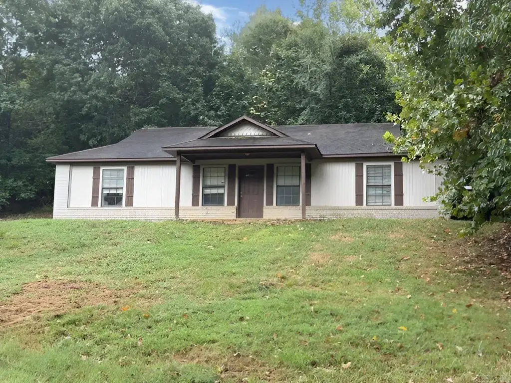 132 Lacretia Lane, Pocahontas