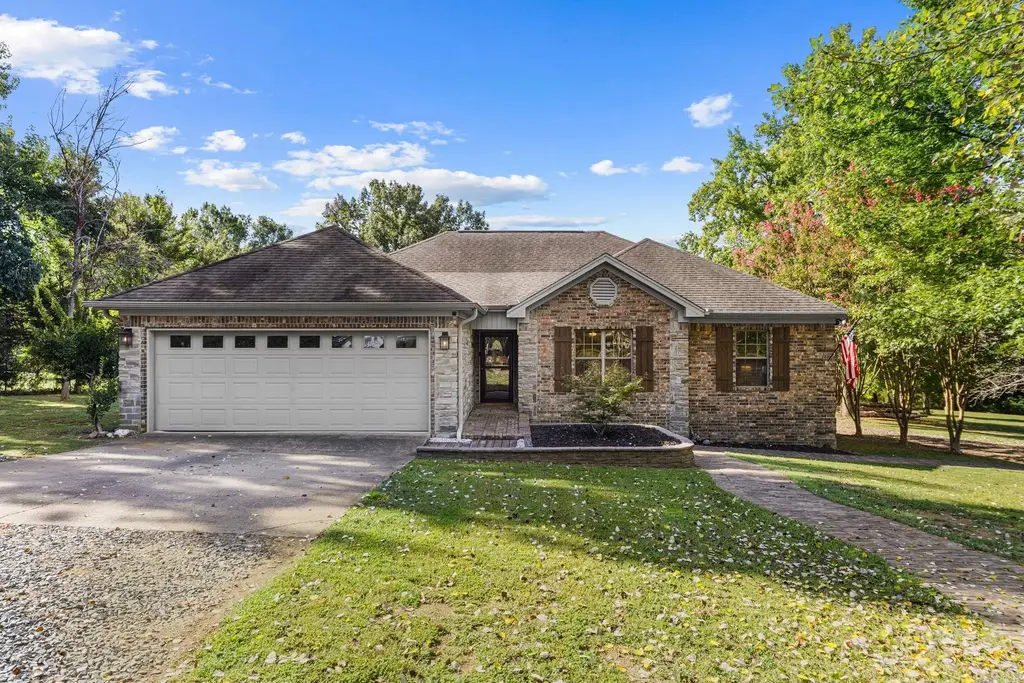 27 N Springhill Ln Lane, Greenbrier