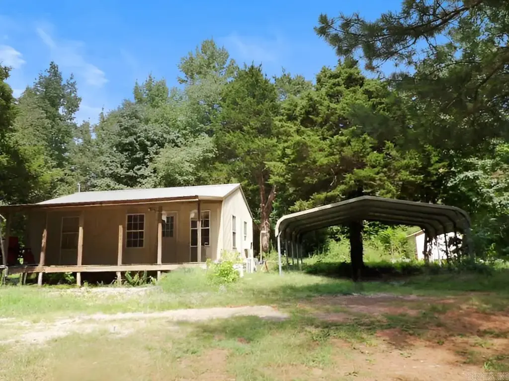 1386 Harmony Road, Pocahontas