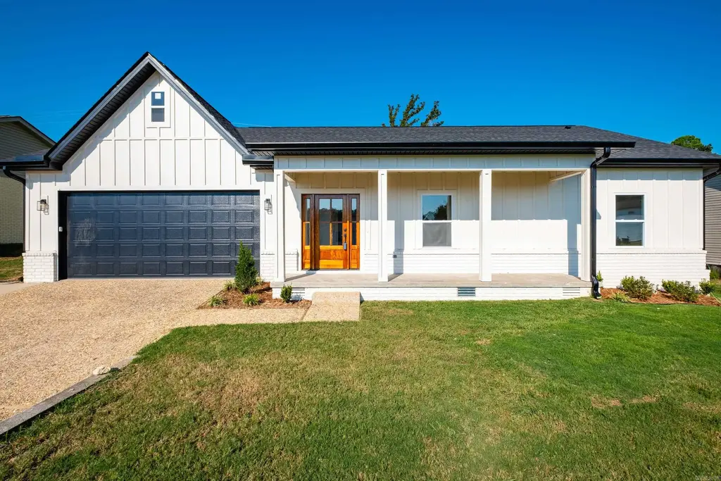 10 Ludington Cove, Little Rock