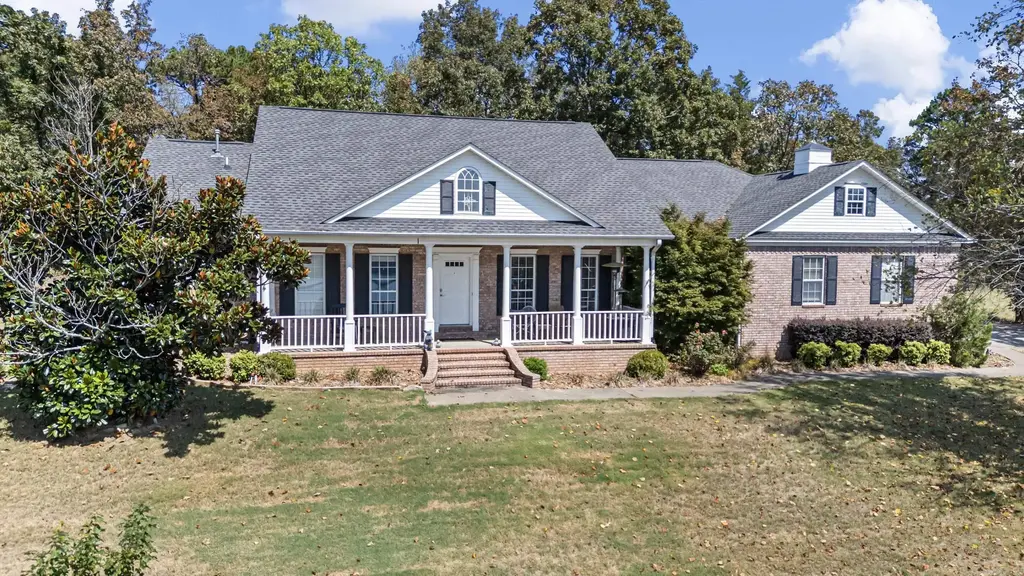 12 W Ridgeline Dr, Russellville