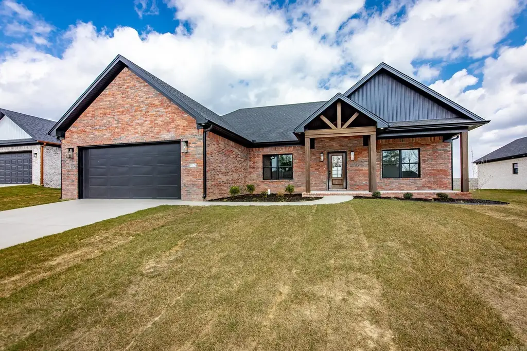 219 Michelle Drive, Beebe