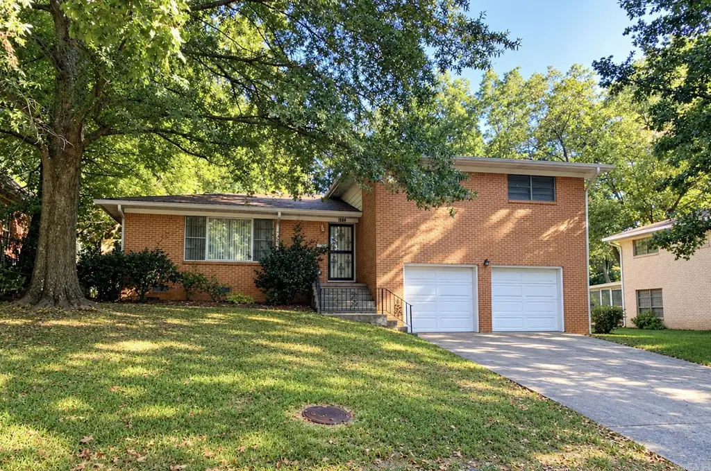 6910 W 32nd Street, Little Rock