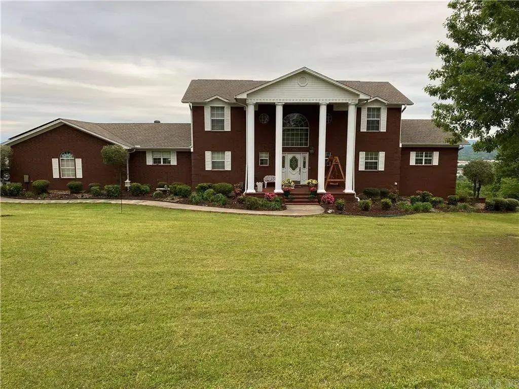 3 Bluff Dr, Russellville
