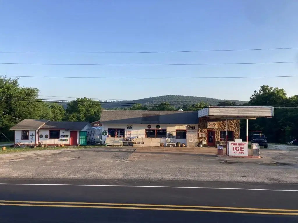 7055 W Hwy 66, Timbo