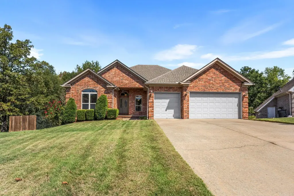 2000 Glenn Arbor Court, Sherwood