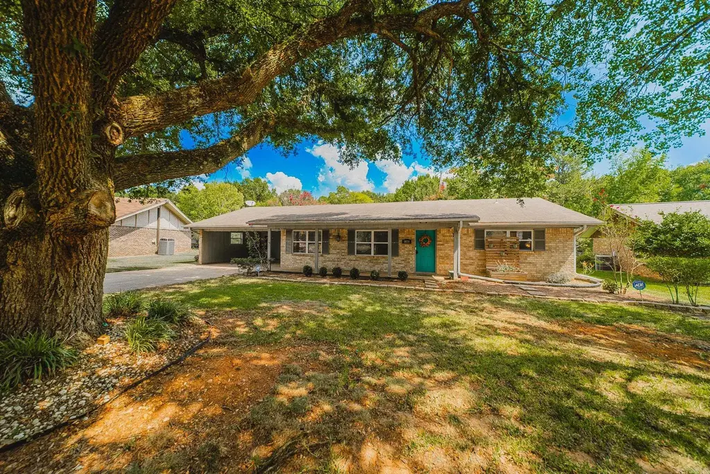 1020 Binns Drive, Monticello
