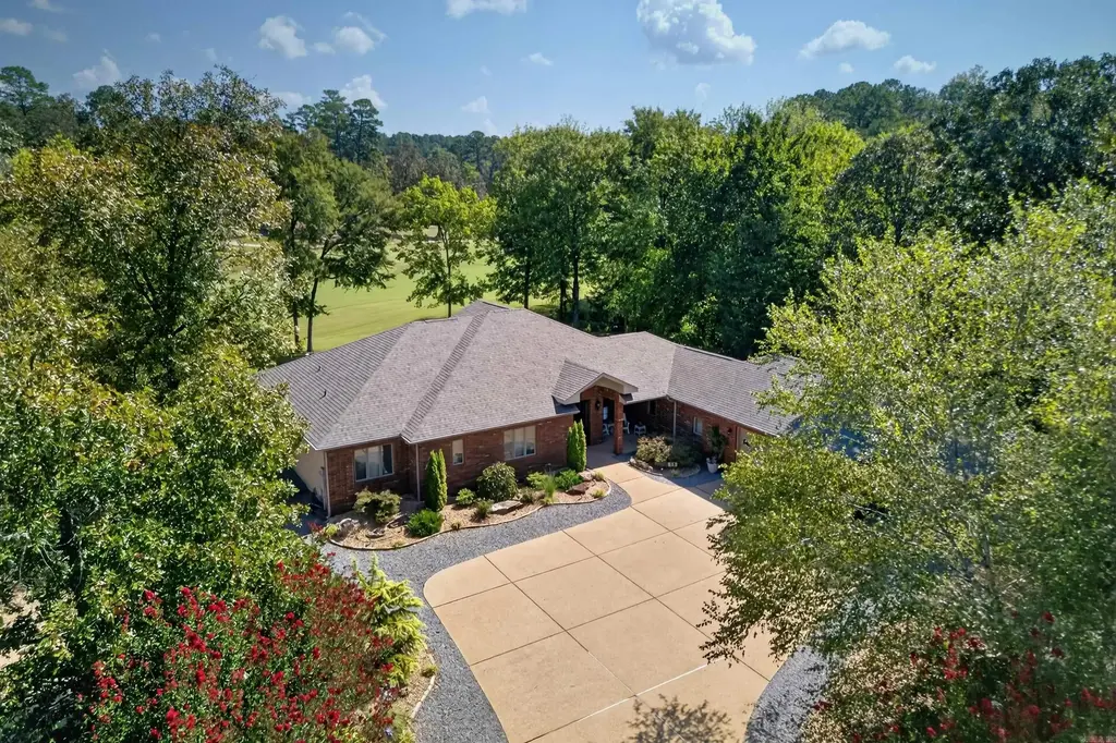 19 Conquista Lane, Hot Springs Village