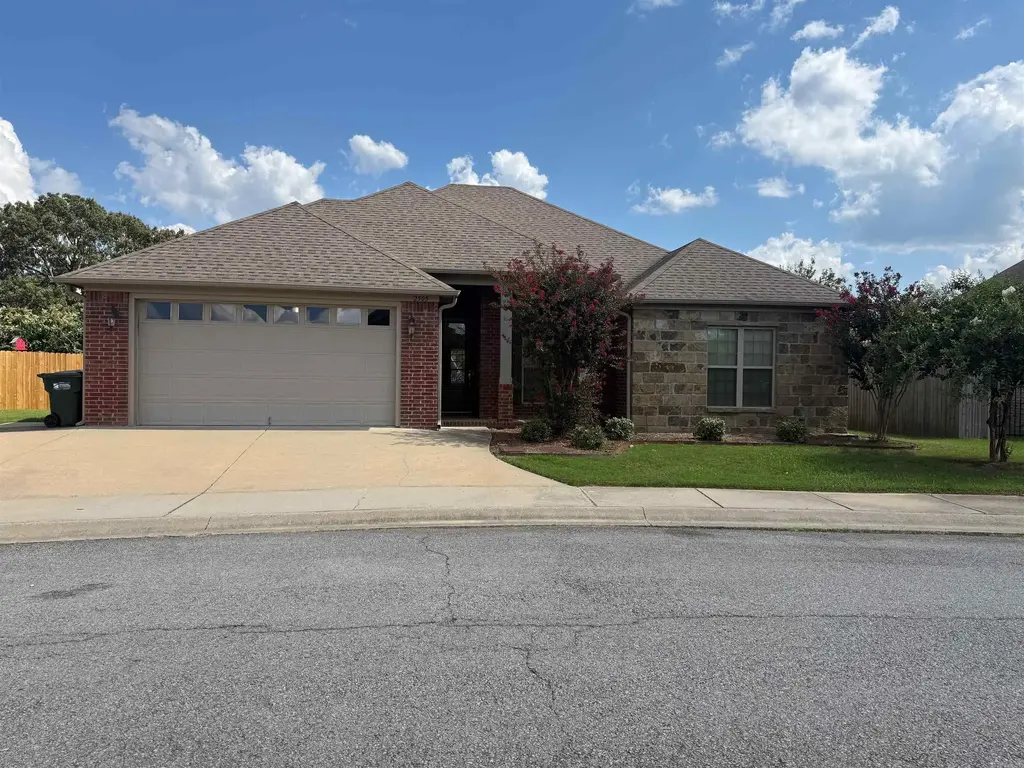 2505 Eighteen Loop, Conway