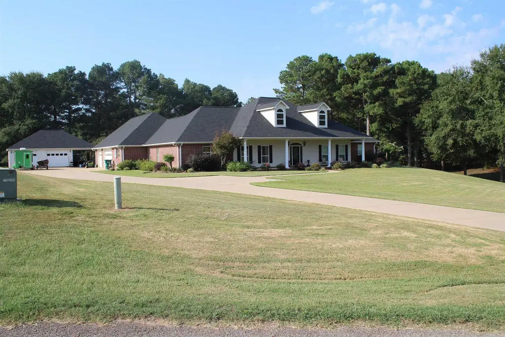 899 Deerwood Ln., Nashville