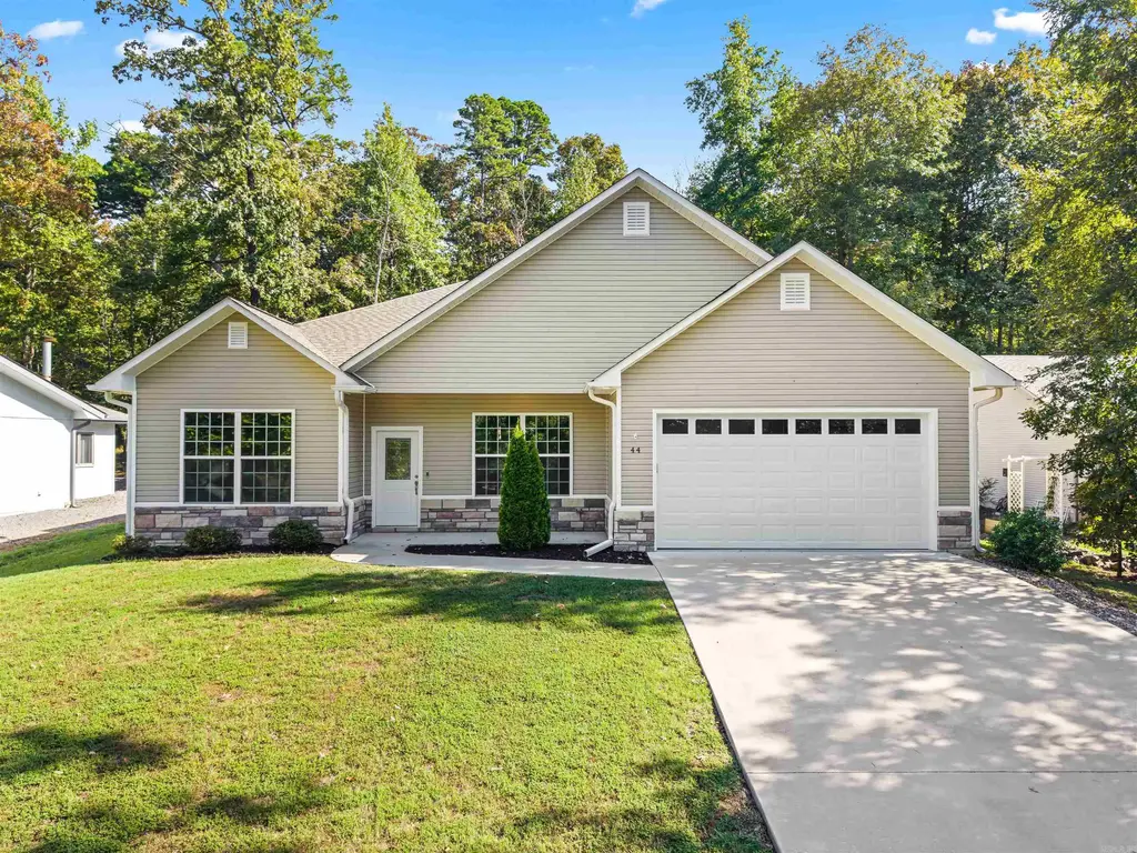 44 Alicante Way Way, Hot Springs Village