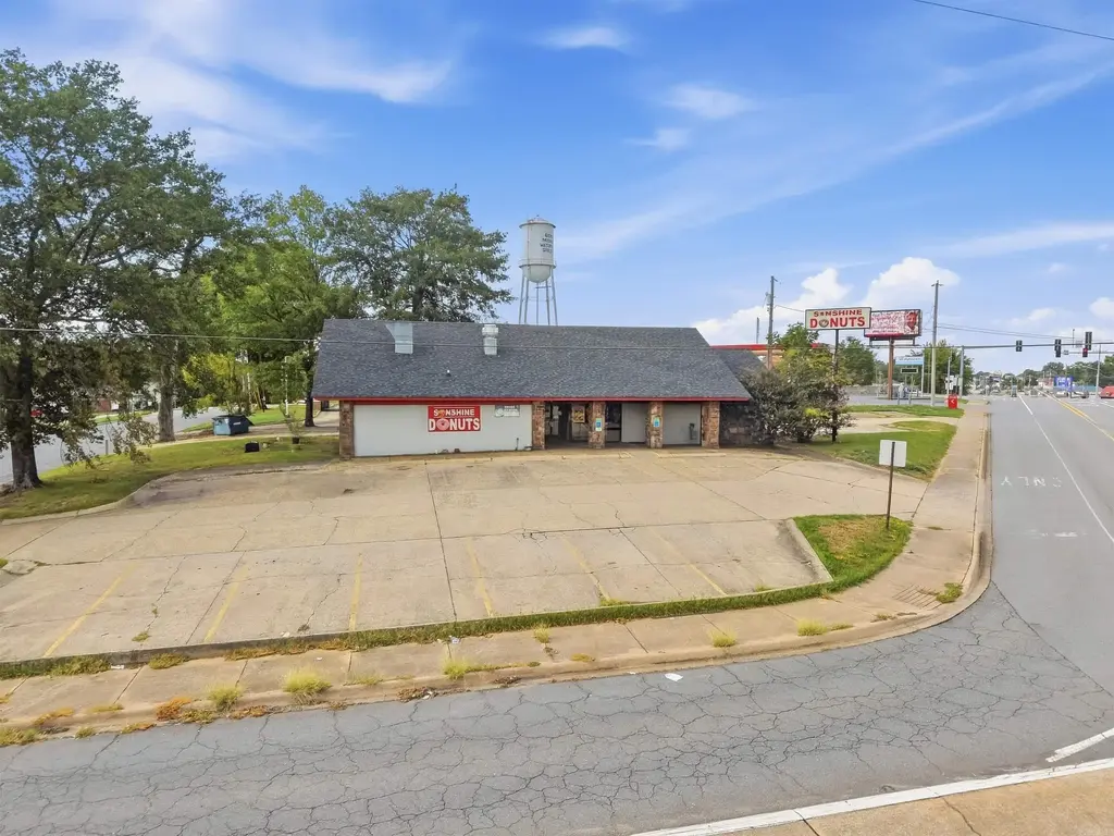 609 N Main, Benton