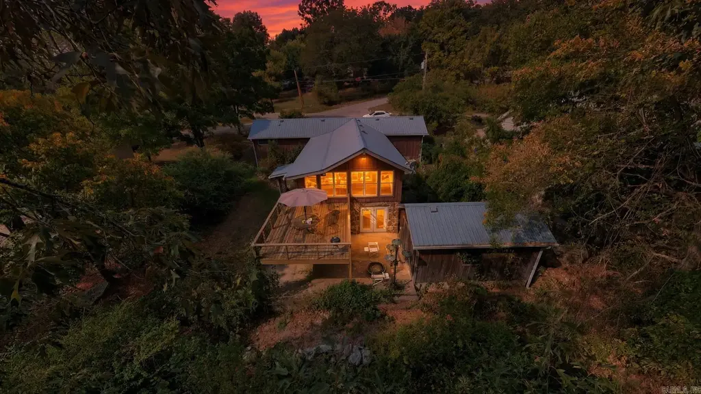 168 Riverview Drive, Mammoth Spring