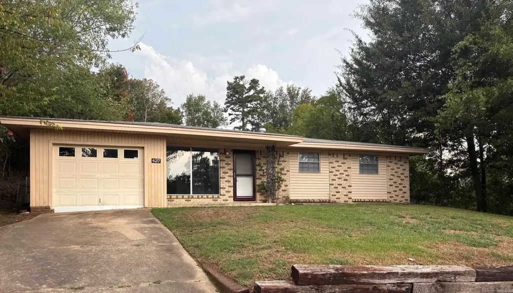 427 Sierra Madre Drive, North Little Rock