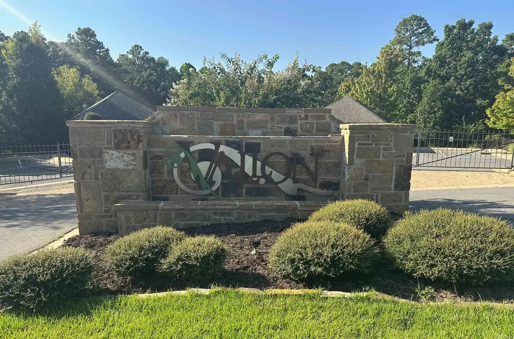 100 Vallon Ln, Little Rock