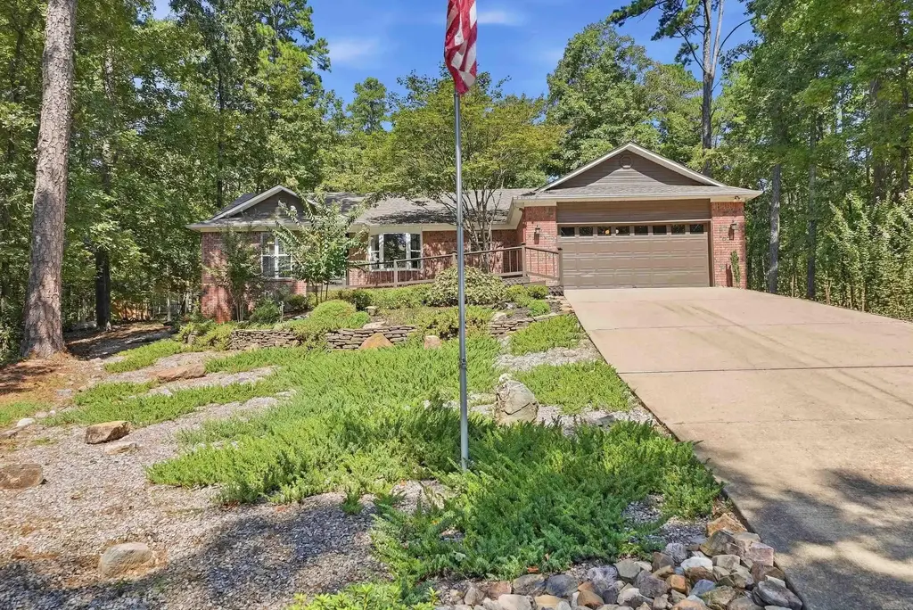 11 Alicante Lane, Hot Springs Village