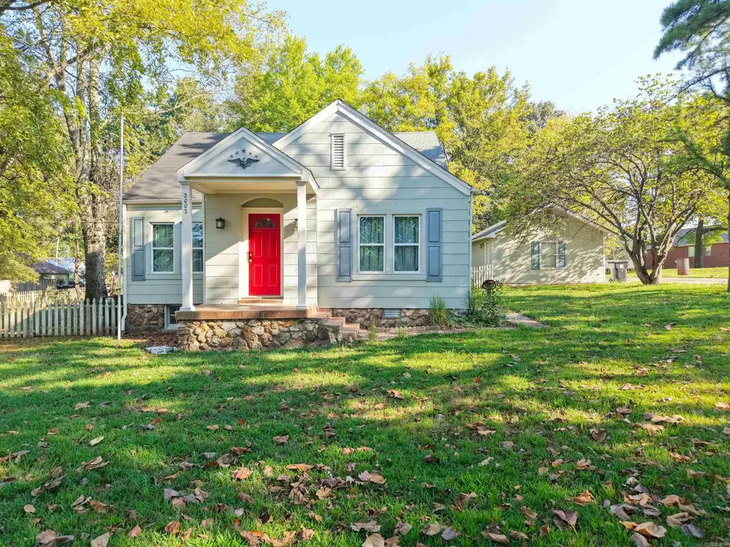 2002 Thomasville Street, Pocahontas