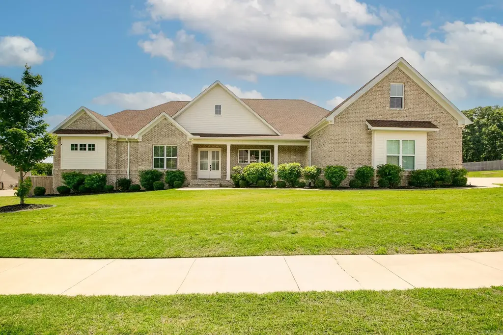 1586 Calcutta Drive, Cabot
