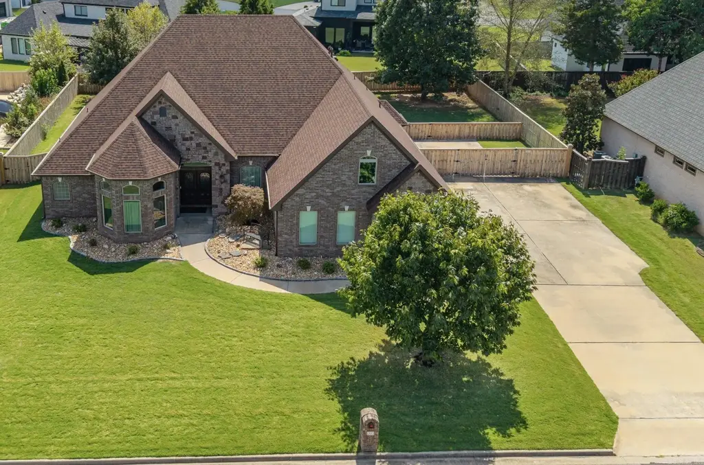6557 Westminster, Benton