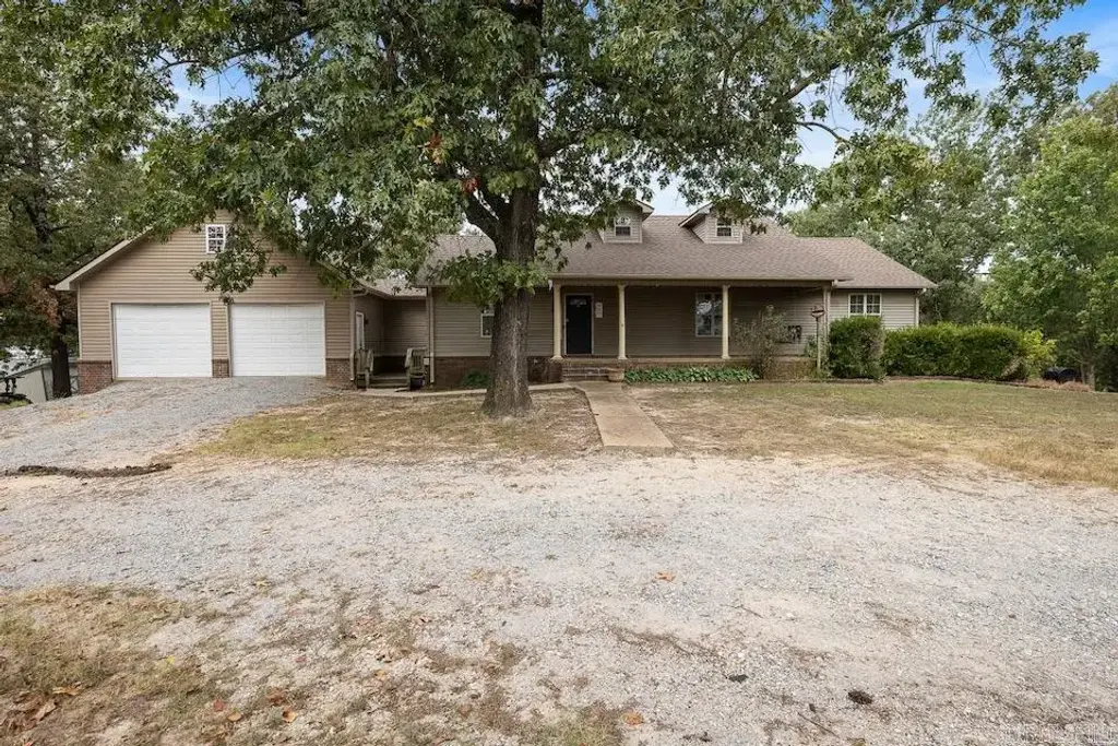 14 Law 351 Road, Saffell