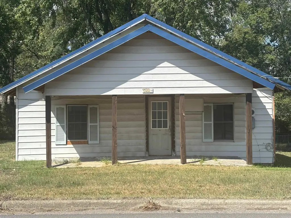 510 Dallas Avenue, Mena