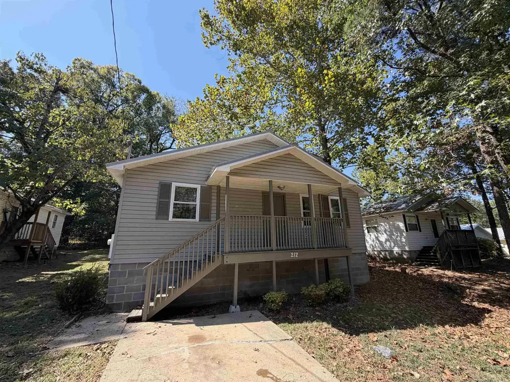 212 Bayard Street, Hot Springs