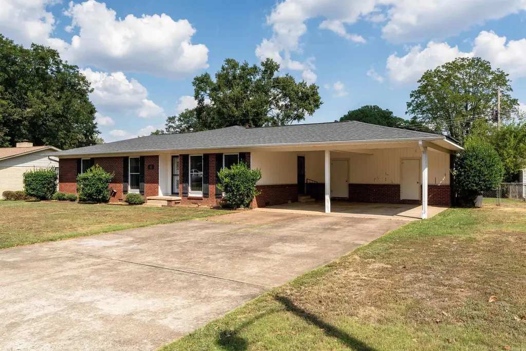 12 Lynwood Drive, Searcy
